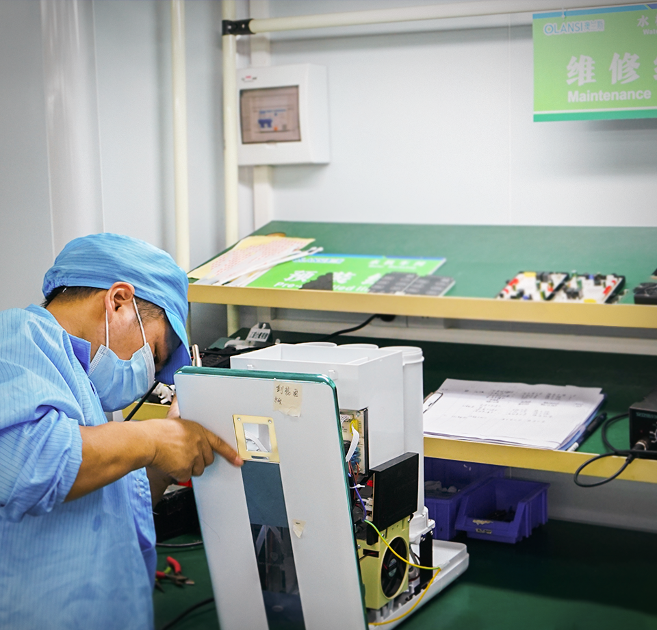 Water purifier production workshop